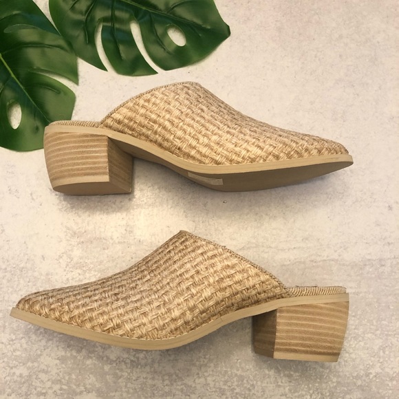 Band of Gypsies Parker Sand Woven Mule NWT Size 9 - Picture 2 of 7